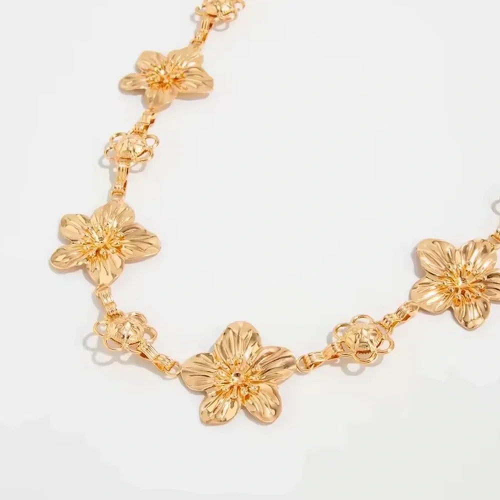 Gold Chain Floral Belt for women